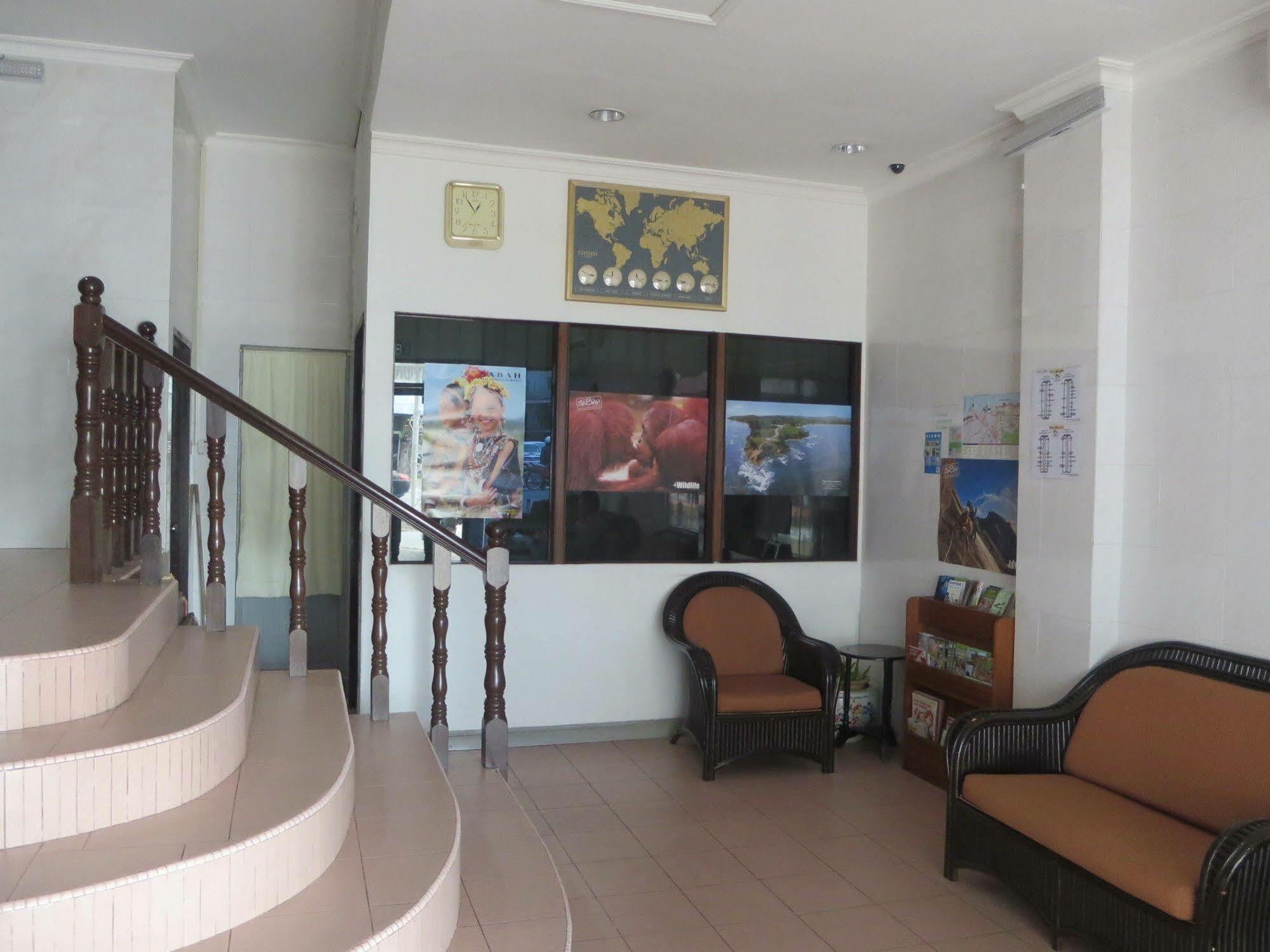 Wah May Hotel Kota Kinabalu Esterno foto