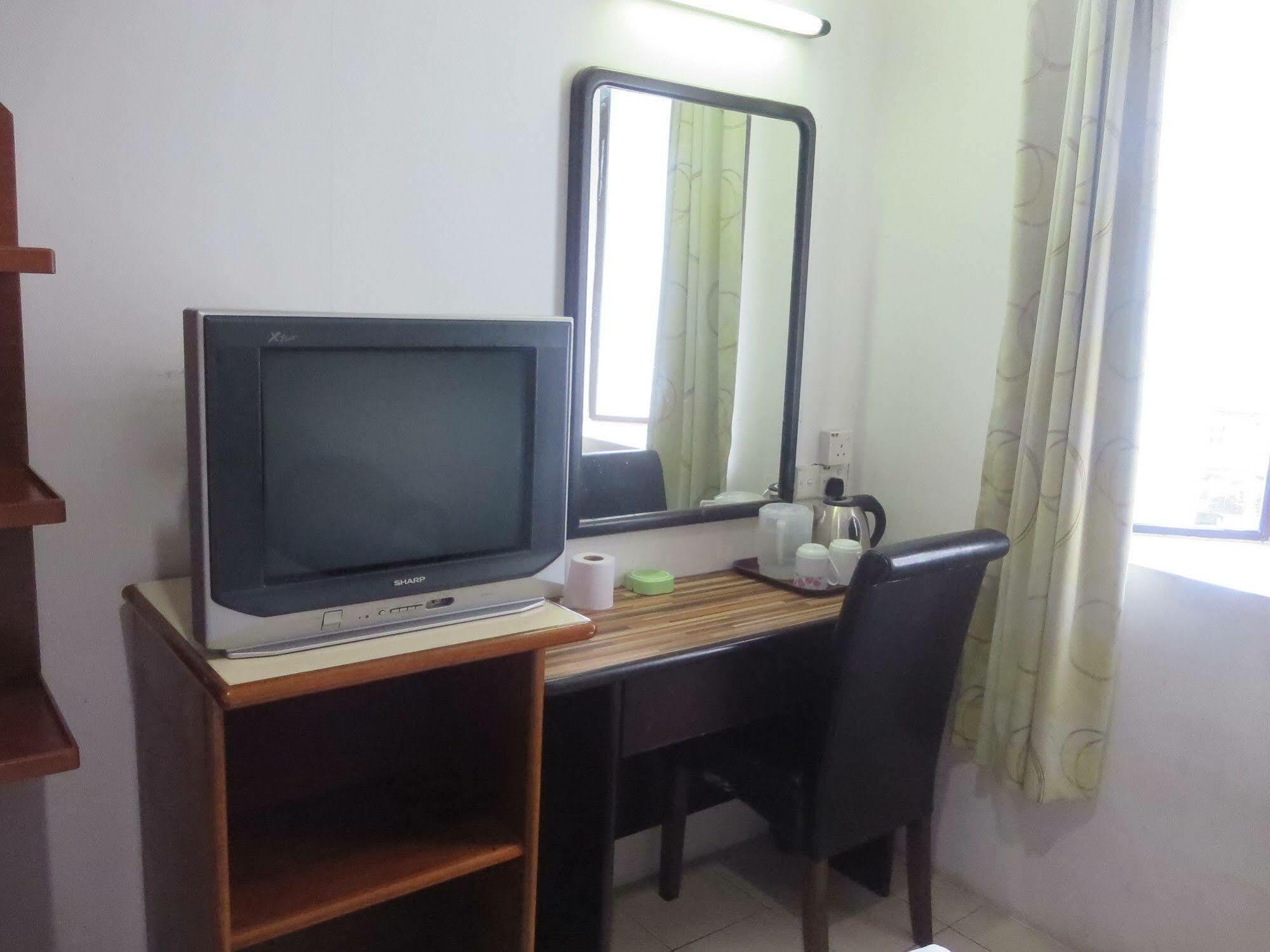 Wah May Hotel Kota Kinabalu Esterno foto