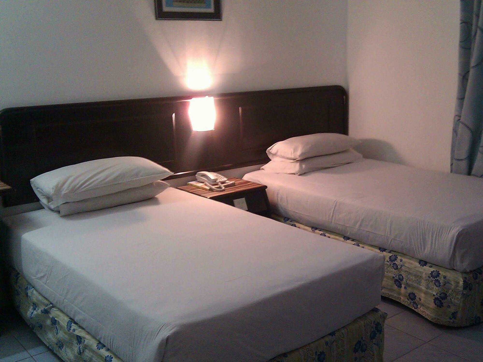Wah May Hotel Kota Kinabalu Esterno foto