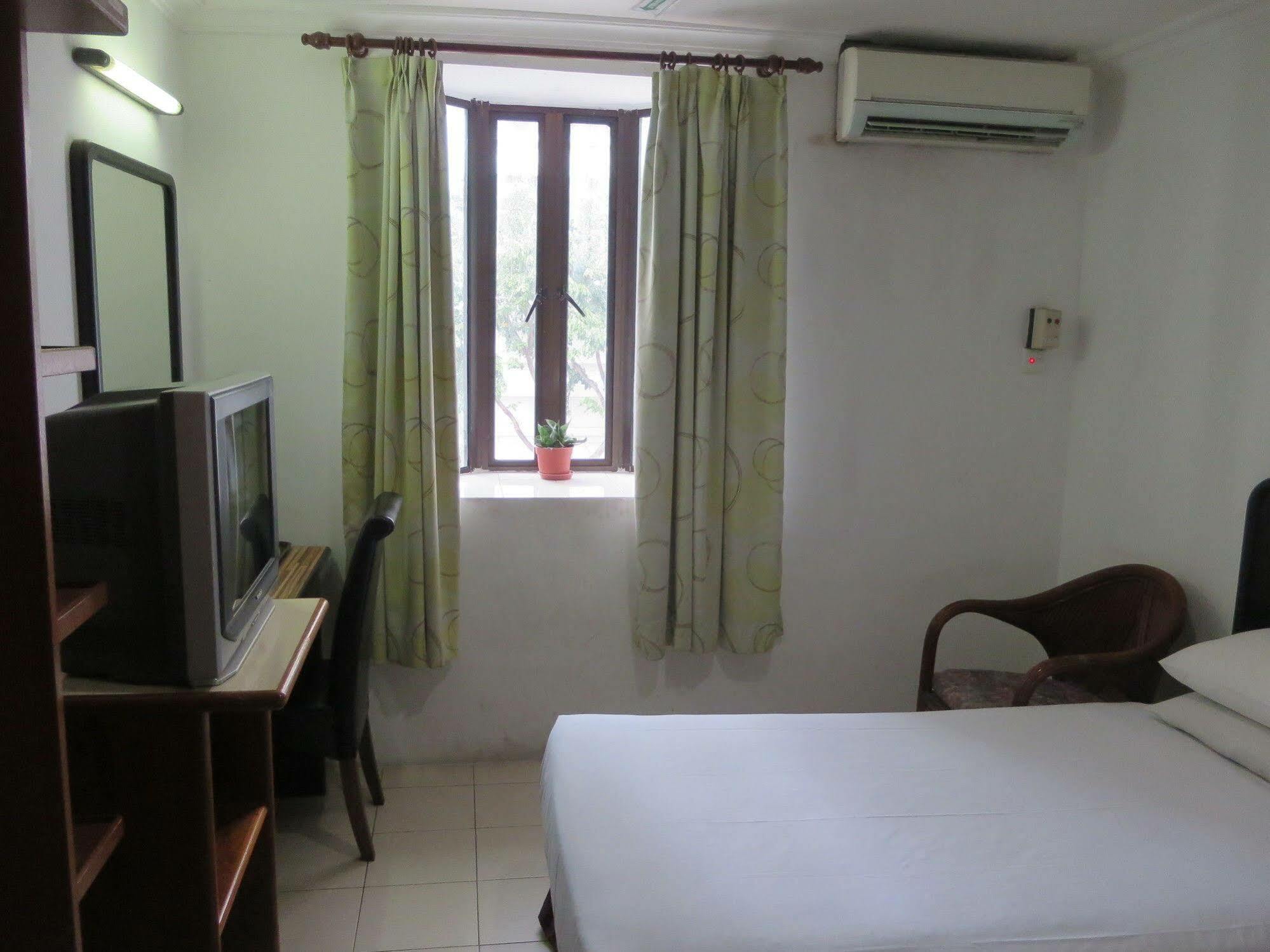 Wah May Hotel Kota Kinabalu Esterno foto